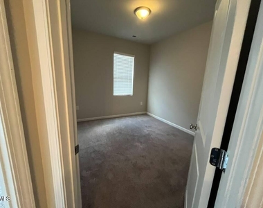 3619 Water Mist Lane - Photo Thumbnail 18
