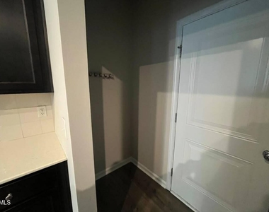 3619 Water Mist Lane - Photo Thumbnail 9