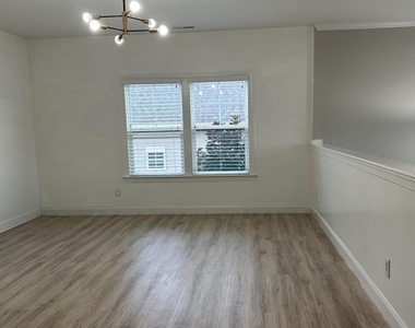 221 Hensley Oak Way - Photo Thumbnail 17