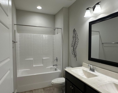 221 Hensley Oak Way - Photo Thumbnail 29