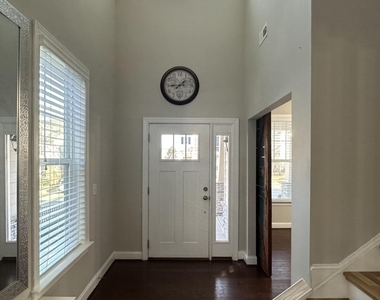 221 Hensley Oak Way - Photo Thumbnail 1