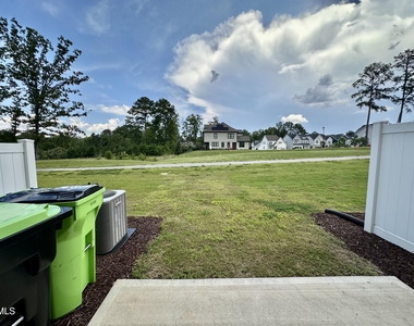 685 Mirkwood Avenue - Photo Thumbnail 22