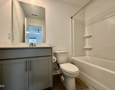 685 Mirkwood Avenue - Photo Thumbnail 20