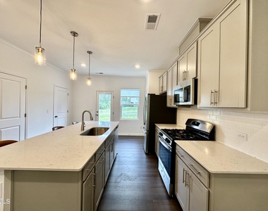 685 Mirkwood Avenue - Photo Thumbnail 7