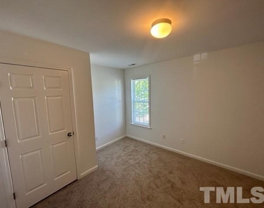 104 Tuscarora Lane - Photo Thumbnail 18