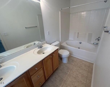 104 Tuscarora Lane - Photo Thumbnail 16