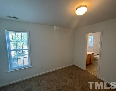 104 Tuscarora Lane - Photo Thumbnail 19