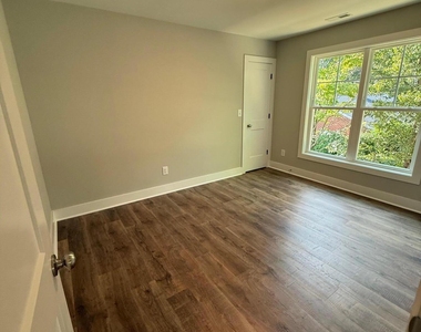 1328 Kent Road - Photo Thumbnail 6