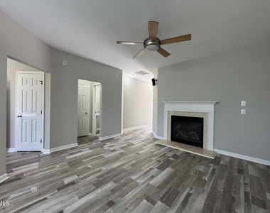 539 Writers Way - Photo Thumbnail 4