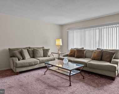 100 West Avenue - Photo Thumbnail 14