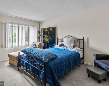 100 West Avenue - Photo Thumbnail 15