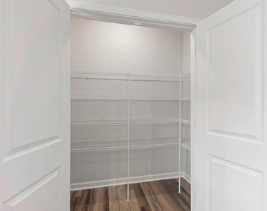 2137 Terrawood Drive - Photo Thumbnail 14