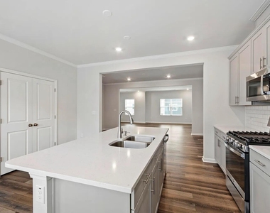 2137 Terrawood Drive - Photo Thumbnail 10
