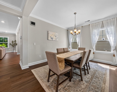 621 Bronco Circle - Photo Thumbnail 7
