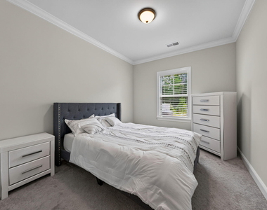 621 Bronco Circle - Photo Thumbnail 28