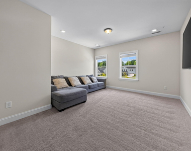 621 Bronco Circle - Photo Thumbnail 40
