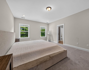 621 Bronco Circle - Photo Thumbnail 33