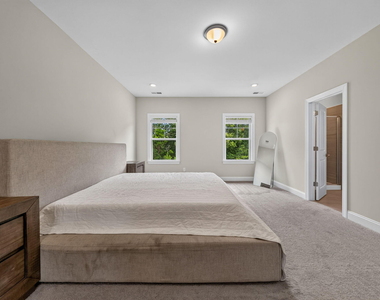 621 Bronco Circle - Photo Thumbnail 31