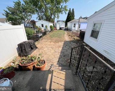 333 E Landis Street - Photo Thumbnail 8