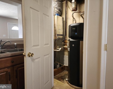739 Stouffer Avenue - Photo Thumbnail 7