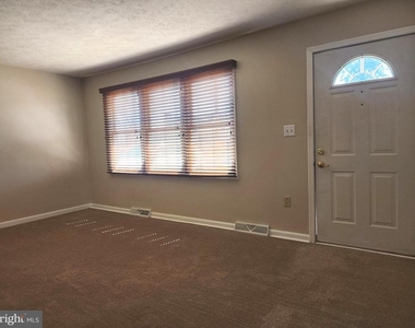 739 Stouffer Avenue - Photo Thumbnail 2