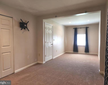 739 Stouffer Avenue - Photo Thumbnail 18