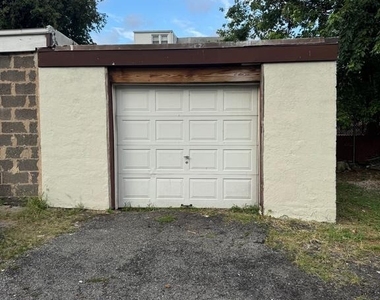 7823 Westview Avenue - Photo Thumbnail 19