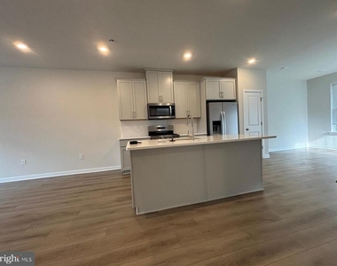 130 Abramo Victor Drive - Photo Thumbnail 9
