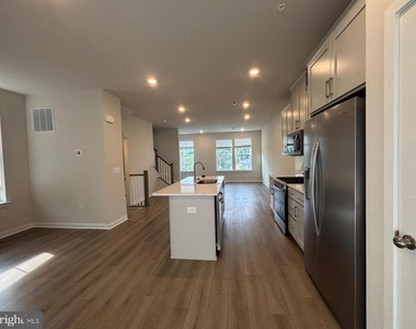 130 Abramo Victor Drive - Photo Thumbnail 14