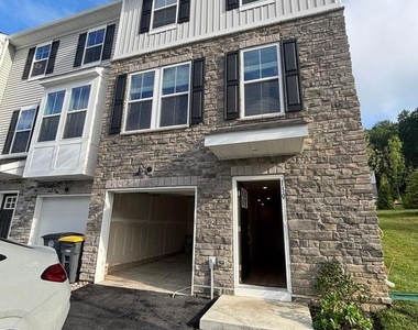 130 Abramo Victor Drive - Photo Thumbnail 4