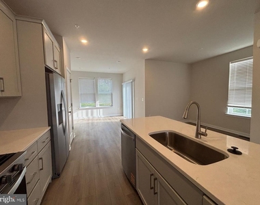 130 Abramo Victor Drive - Photo Thumbnail 11
