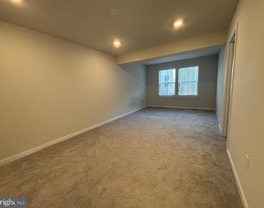 130 Abramo Victor Drive - Photo Thumbnail 18