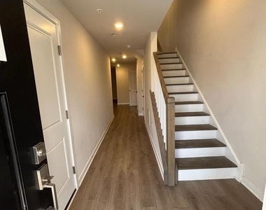 130 Abramo Victor Drive - Photo Thumbnail 5