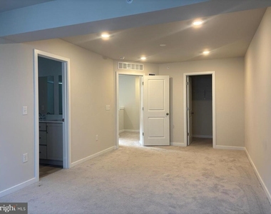 130 Abramo Victor Drive - Photo Thumbnail 20