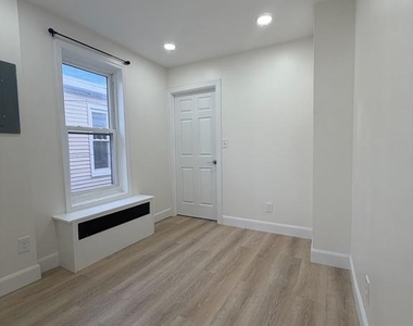 1722 Perkiomen Avenue - Photo Thumbnail 9