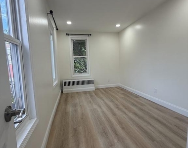 1722 Perkiomen Avenue - Photo Thumbnail 10