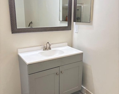128 Andover Place - Photo Thumbnail 27