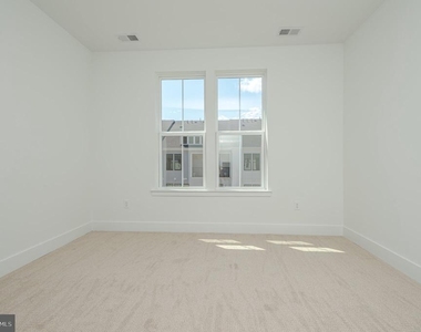12203 Rossini Drive - Photo Thumbnail 11