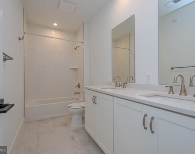 12203 Rossini Drive - Photo Thumbnail 16