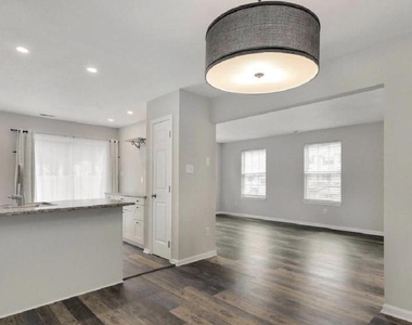 1804 Mason Run - Photo Thumbnail 6