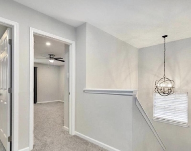 1804 Mason Run - Photo Thumbnail 10