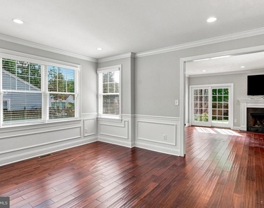 331 Ardmore Avenue - Photo Thumbnail 19