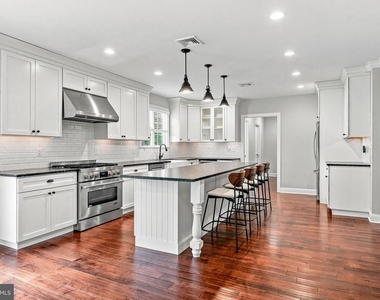 331 Ardmore Avenue - Photo Thumbnail 22