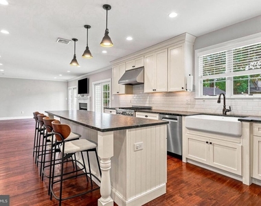 331 Ardmore Avenue - Photo Thumbnail 28