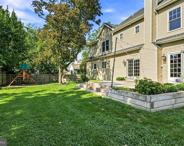 331 Ardmore Avenue - Photo Thumbnail 78