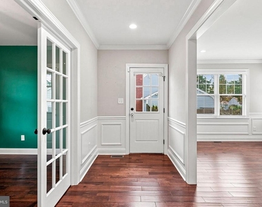331 Ardmore Avenue - Photo Thumbnail 16