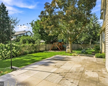 331 Ardmore Avenue - Photo Thumbnail 79