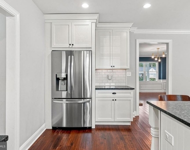 331 Ardmore Avenue - Photo Thumbnail 32