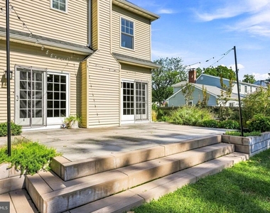 331 Ardmore Avenue - Photo Thumbnail 77