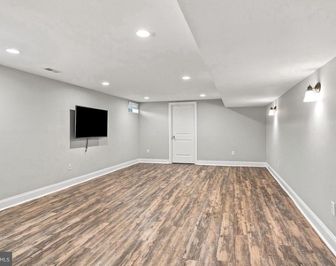 331 Ardmore Avenue - Photo Thumbnail 67